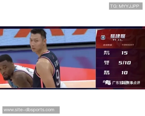 恩比德背打里夫斯巧妙转身却错失关键跳投遗憾未能得分 恩比德背打里夫斯巧妙转身却错失关键跳投遗憾未能得分